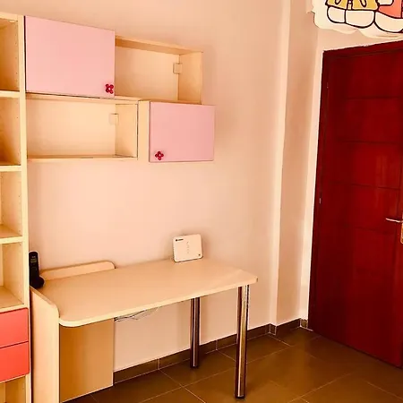 Family In Greece Apartment *