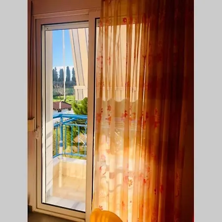 Apartment Family In Greece Kalandra