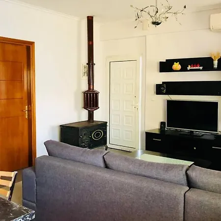 Apartment Family In Greece *